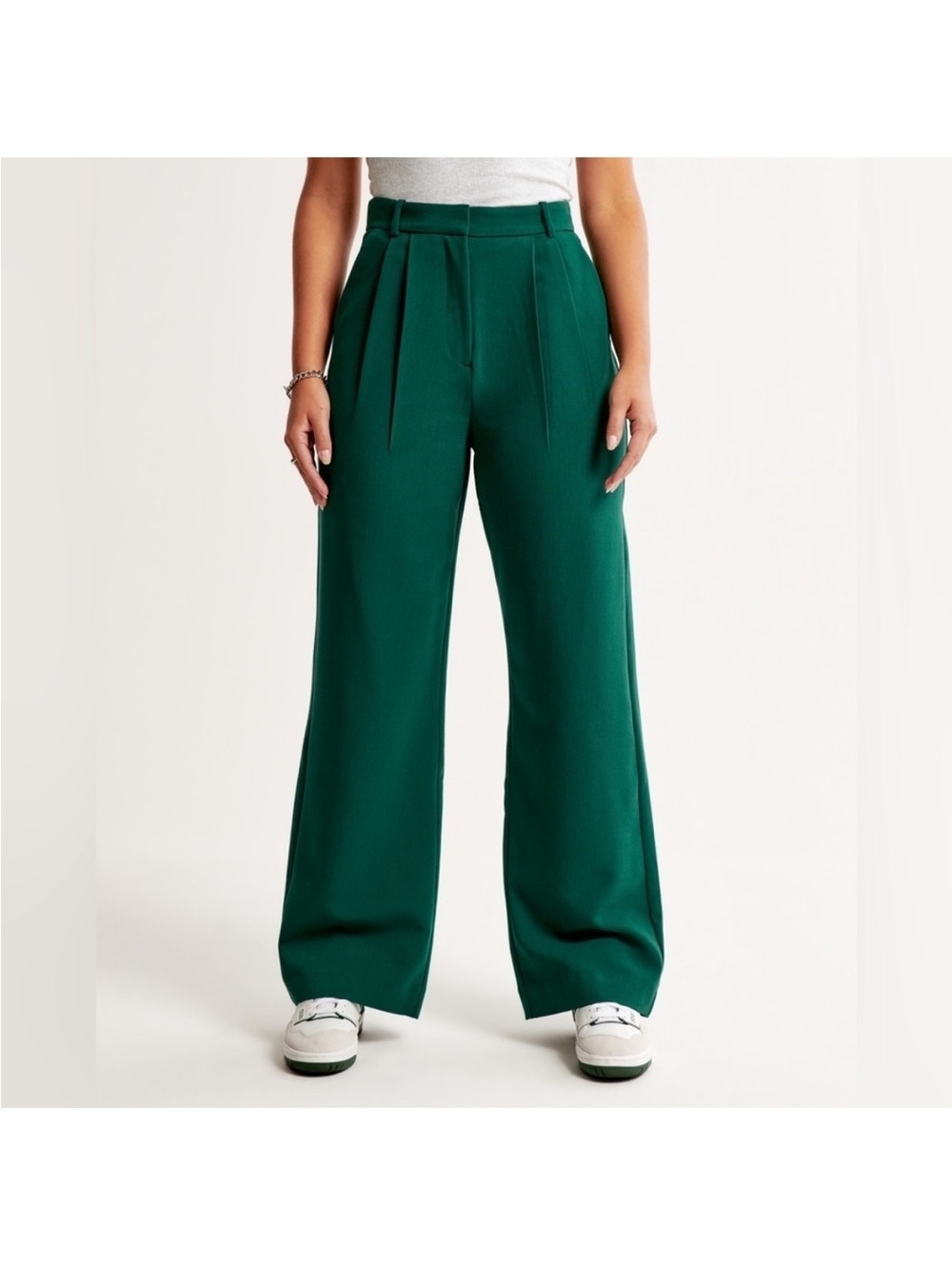 Wide-Leg High-Waist Trousers in Emerald Green